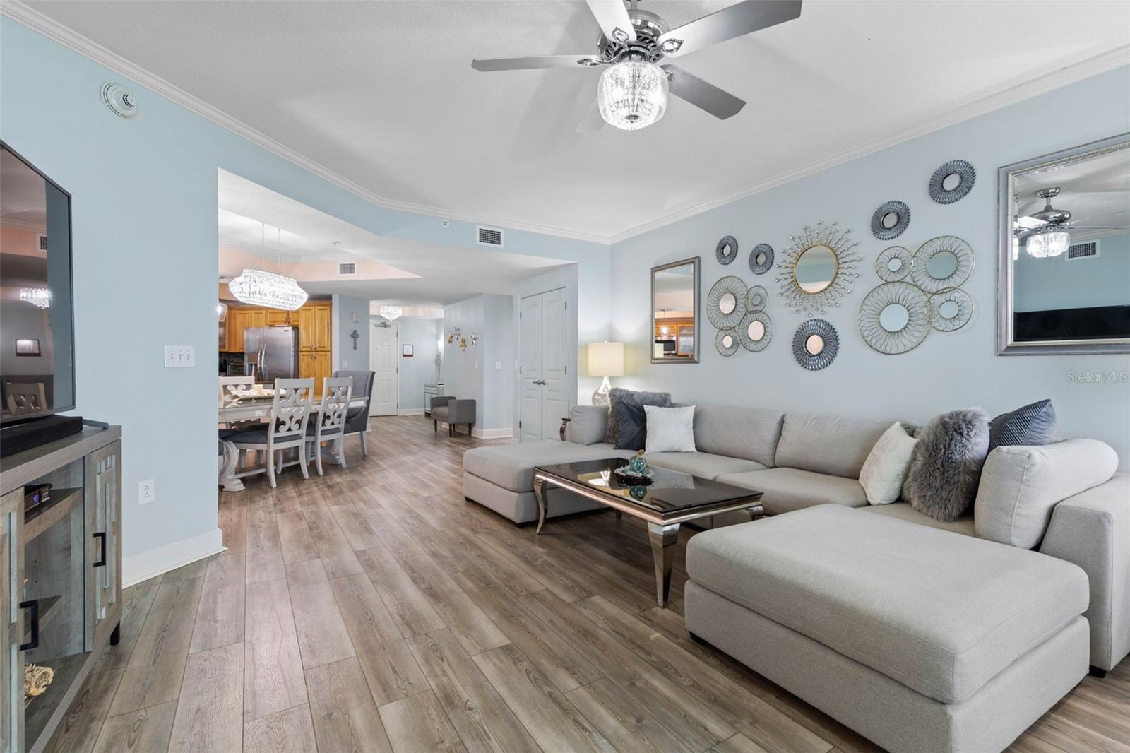 200 OCEAN CREST DRIVE 913
