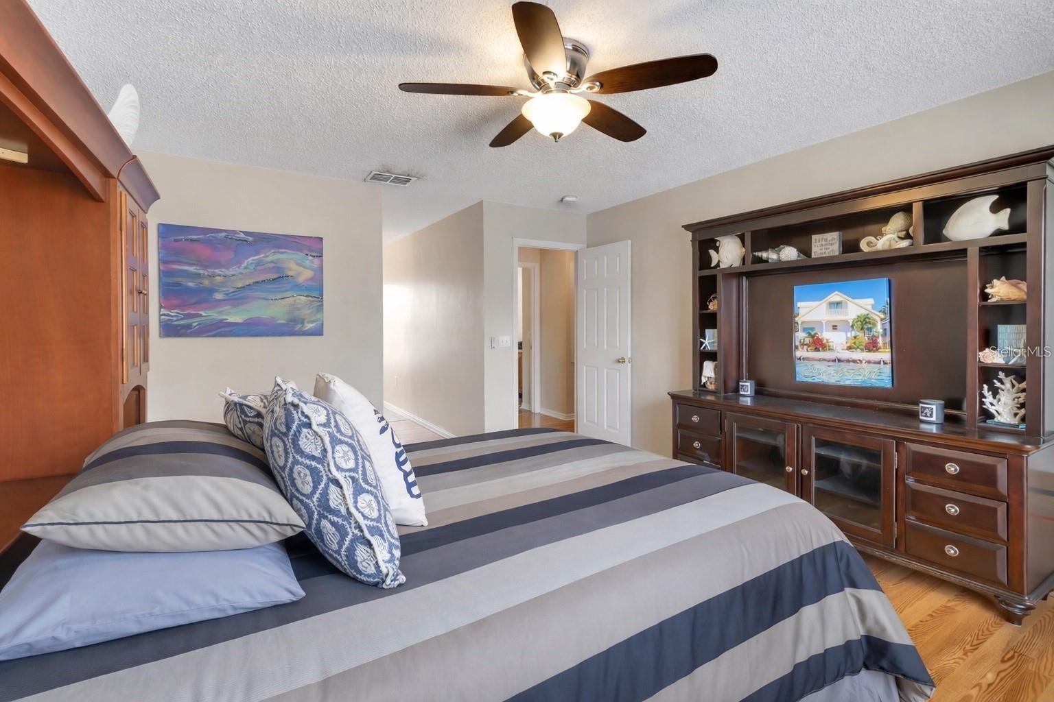 JOHNS LAKE ESTATES - Residential Lease