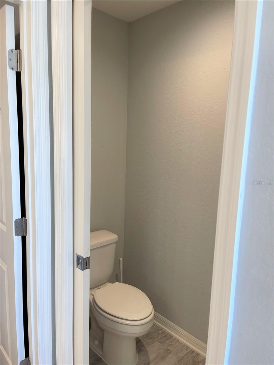 TOWNE PARK ESTATES PHASE 2A - Residential Lease