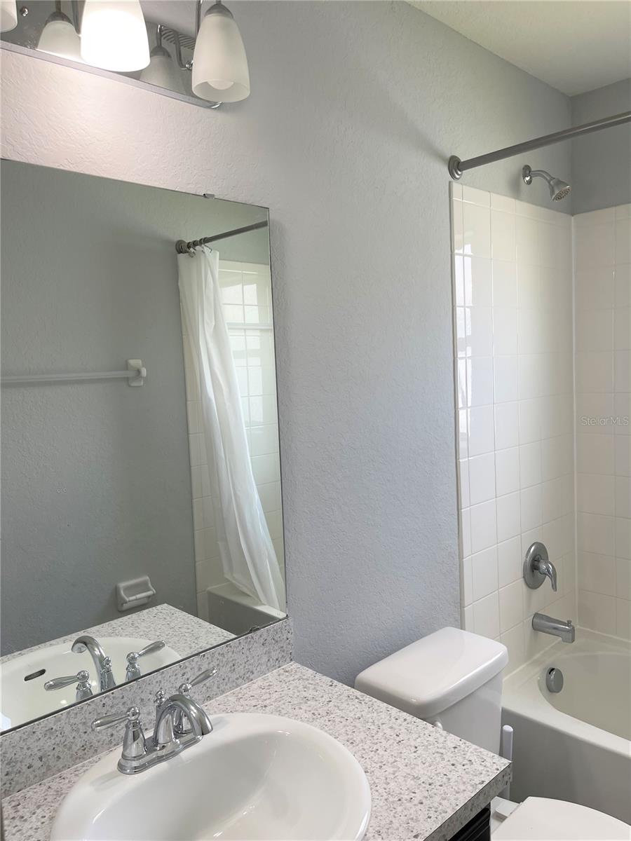 TOWNE PARK ESTATES PHASE 2A - Residential Lease