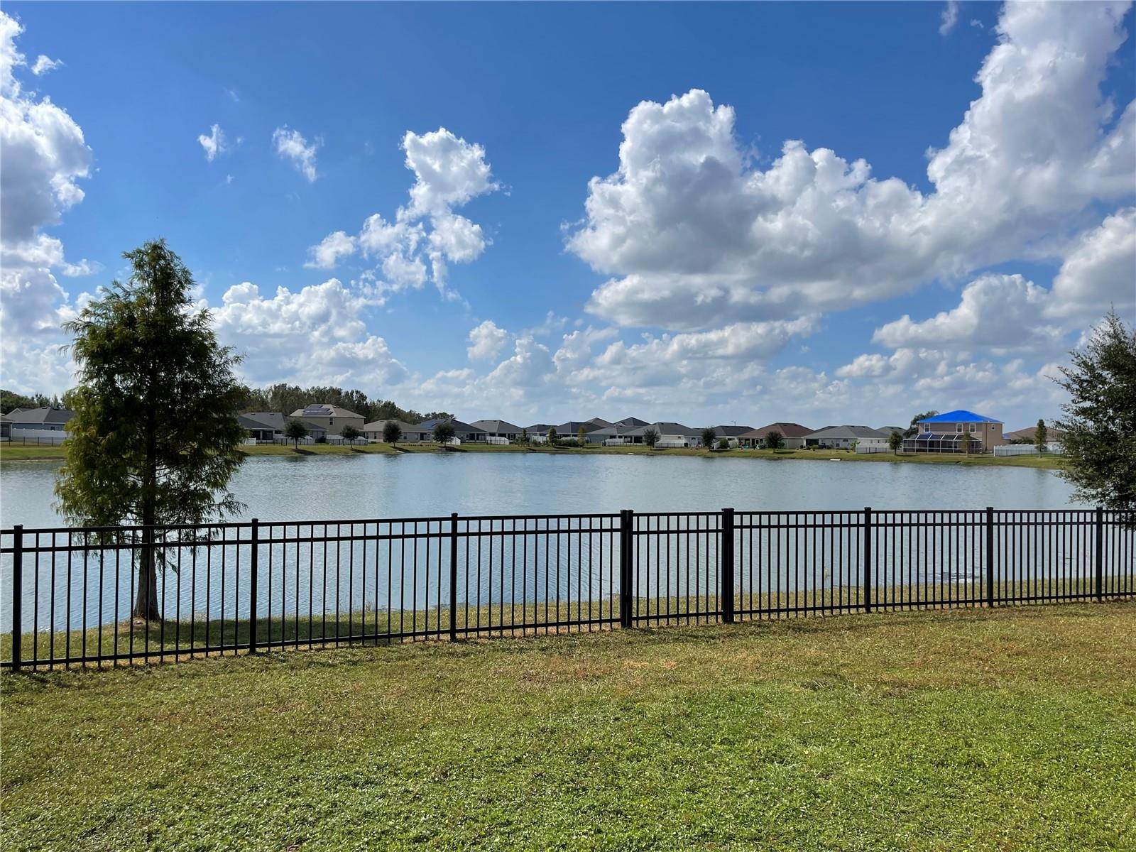 TOWNE PARK ESTATES PHASE 2A - Residential Lease