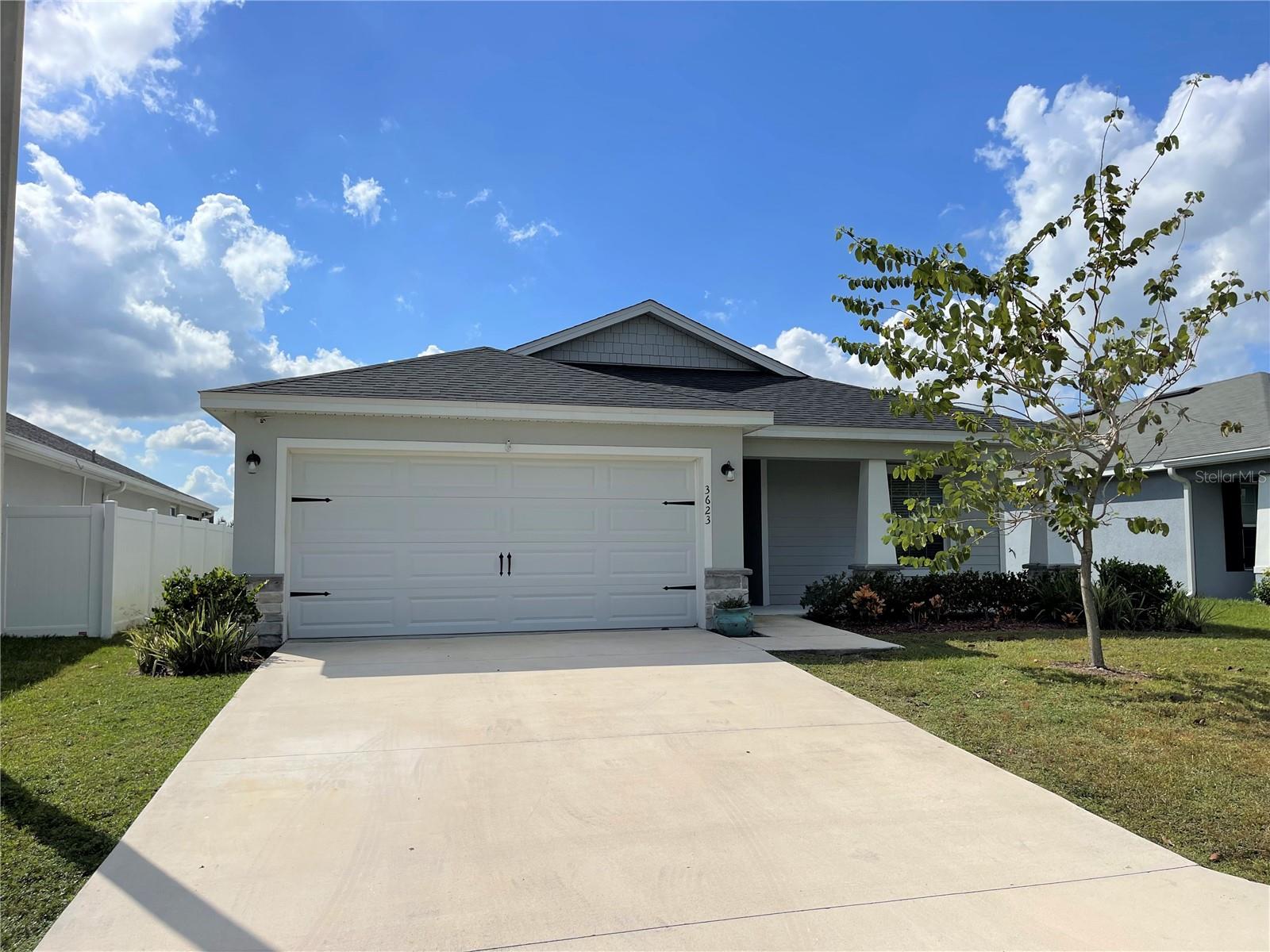 TOWNE PARK ESTATES PHASE 2A - Residential Lease