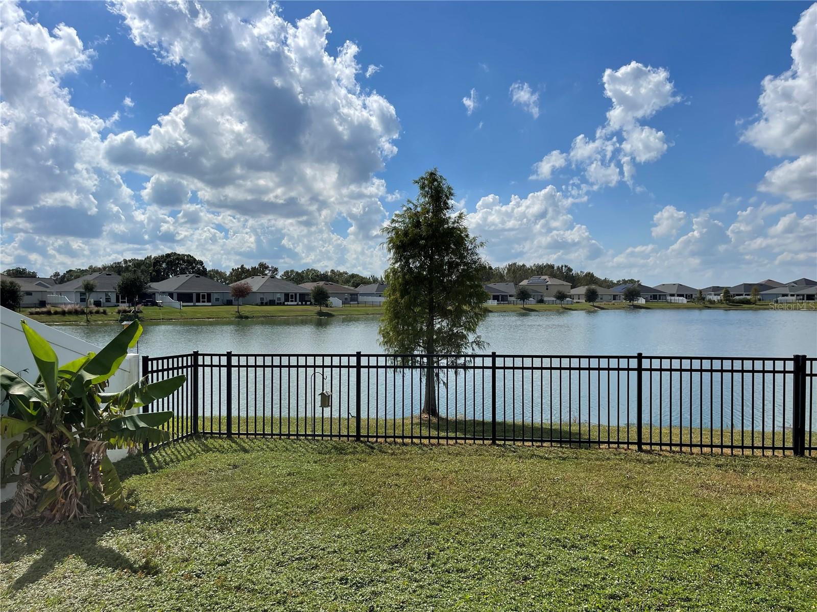 TOWNE PARK ESTATES PHASE 2A - Residential Lease