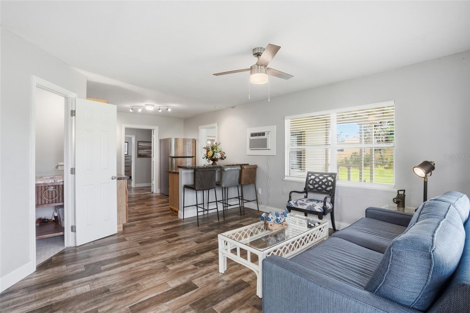 433 SOUTH DRIVE