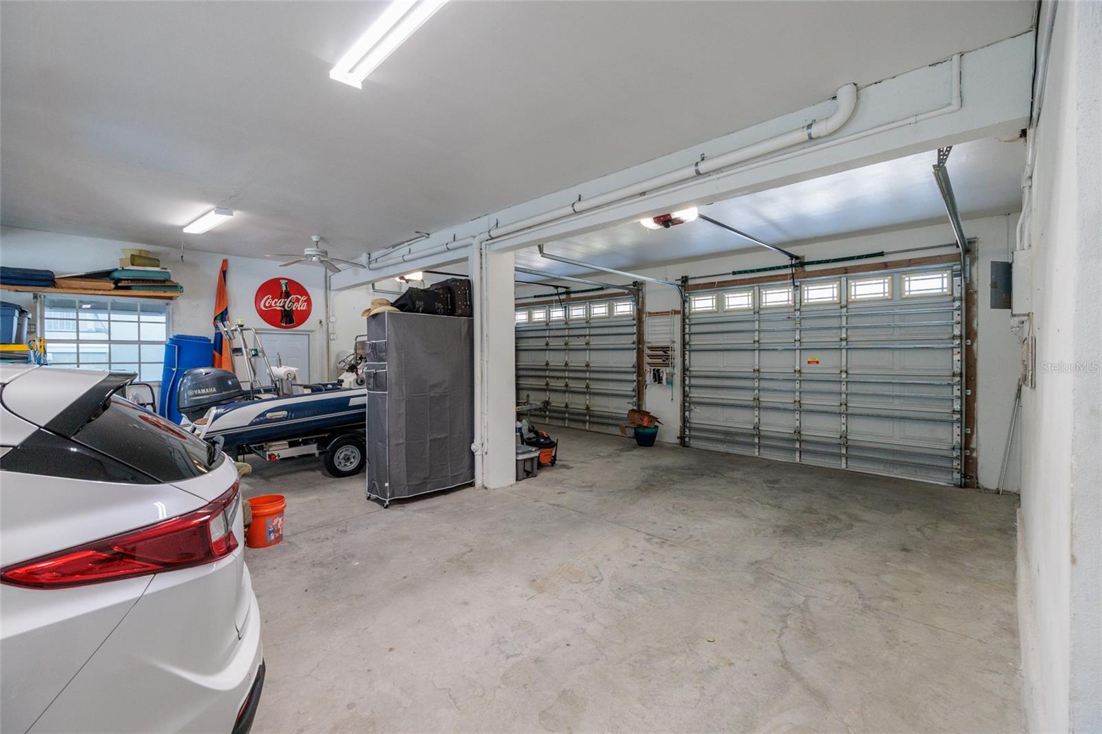 TIERRA VERDE UNIT 1 3RD REP - Residential