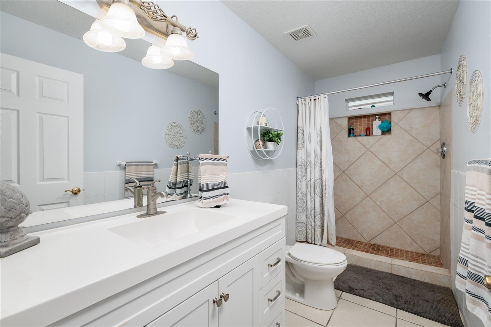 TIERRA VERDE UNIT 1 3RD REP - Residential