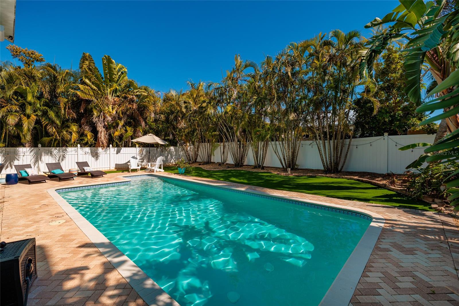 TIERRA VERDE UNIT 1 3RD REP - Residential