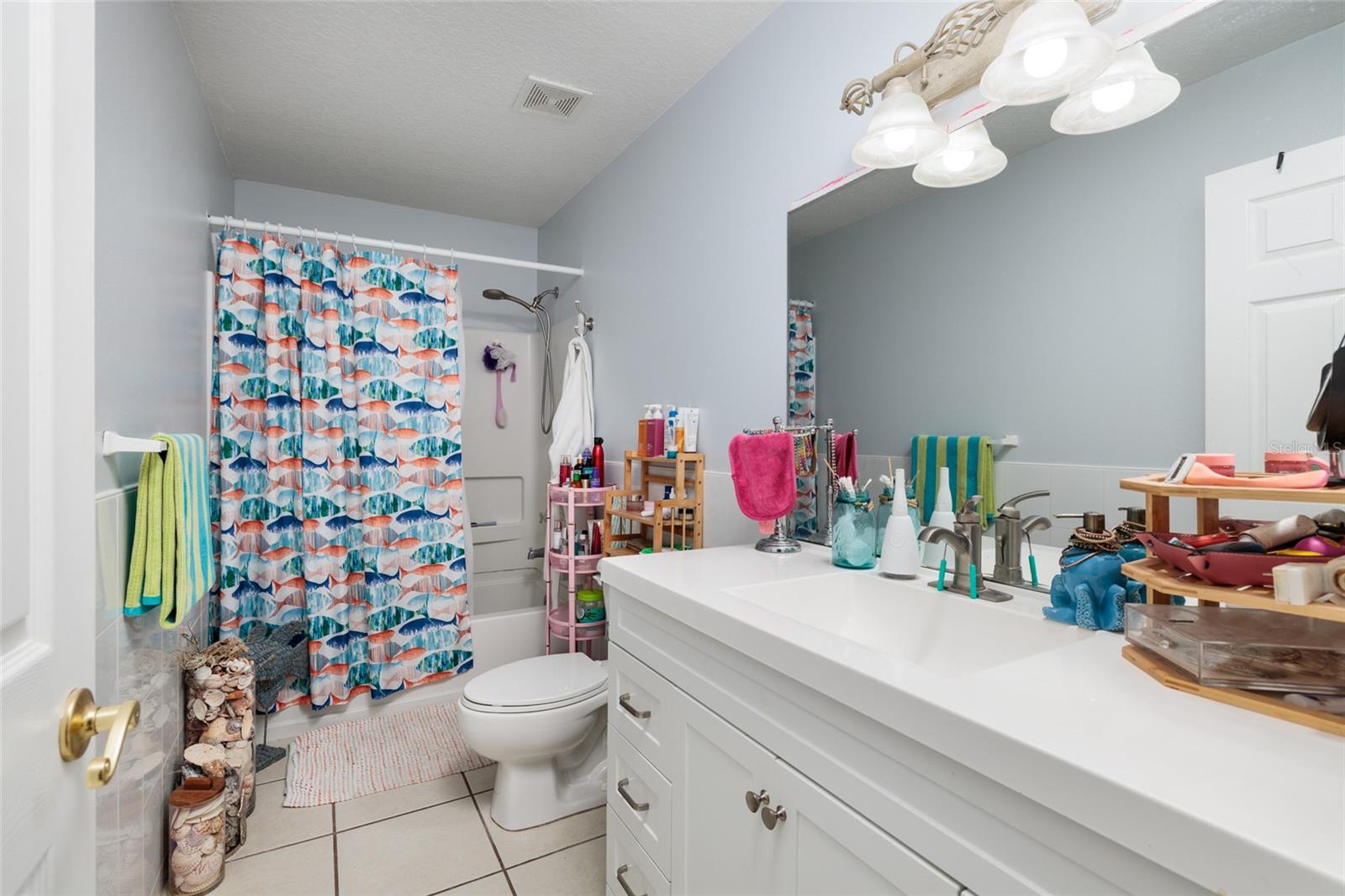 TIERRA VERDE UNIT 1 3RD REP - Residential