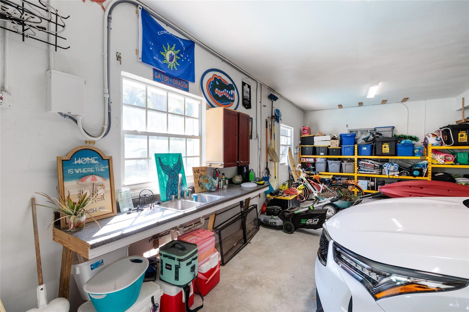 TIERRA VERDE UNIT 1 3RD REP - Residential