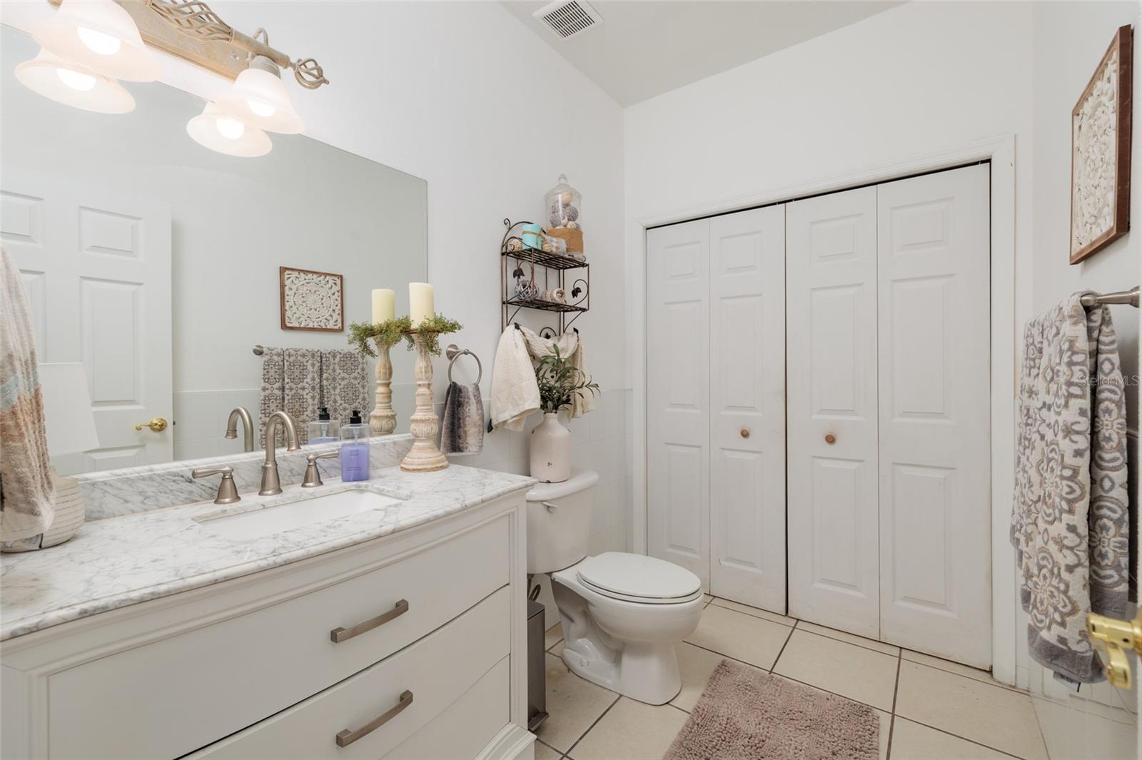 TIERRA VERDE UNIT 1 3RD REP - Residential