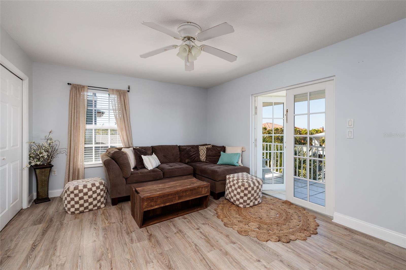 TIERRA VERDE UNIT 1 3RD REP - Residential