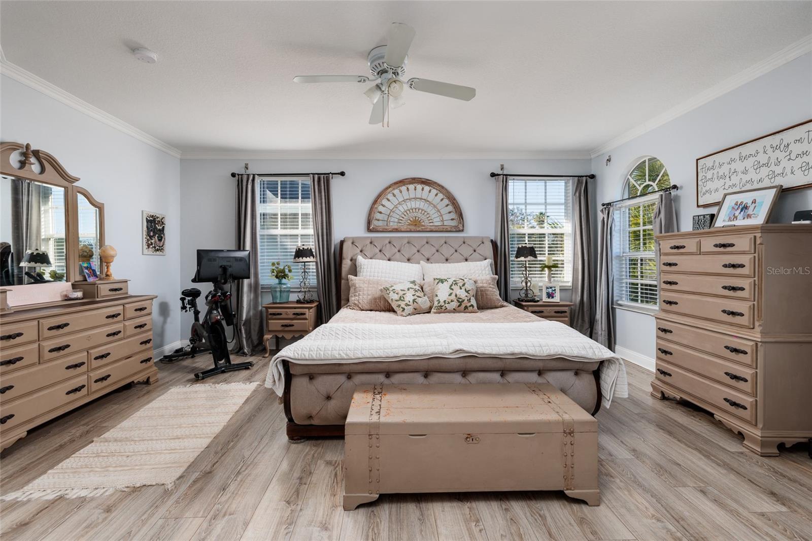 TIERRA VERDE UNIT 1 3RD REP - Residential