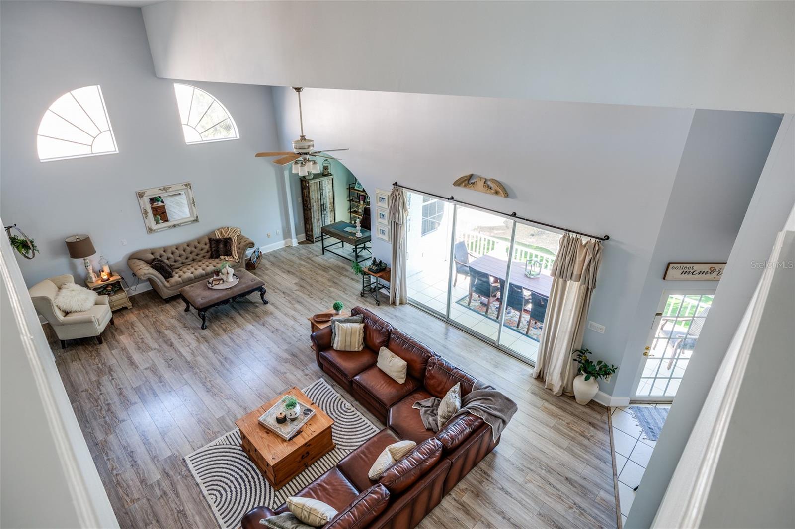 TIERRA VERDE UNIT 1 3RD REP - Residential