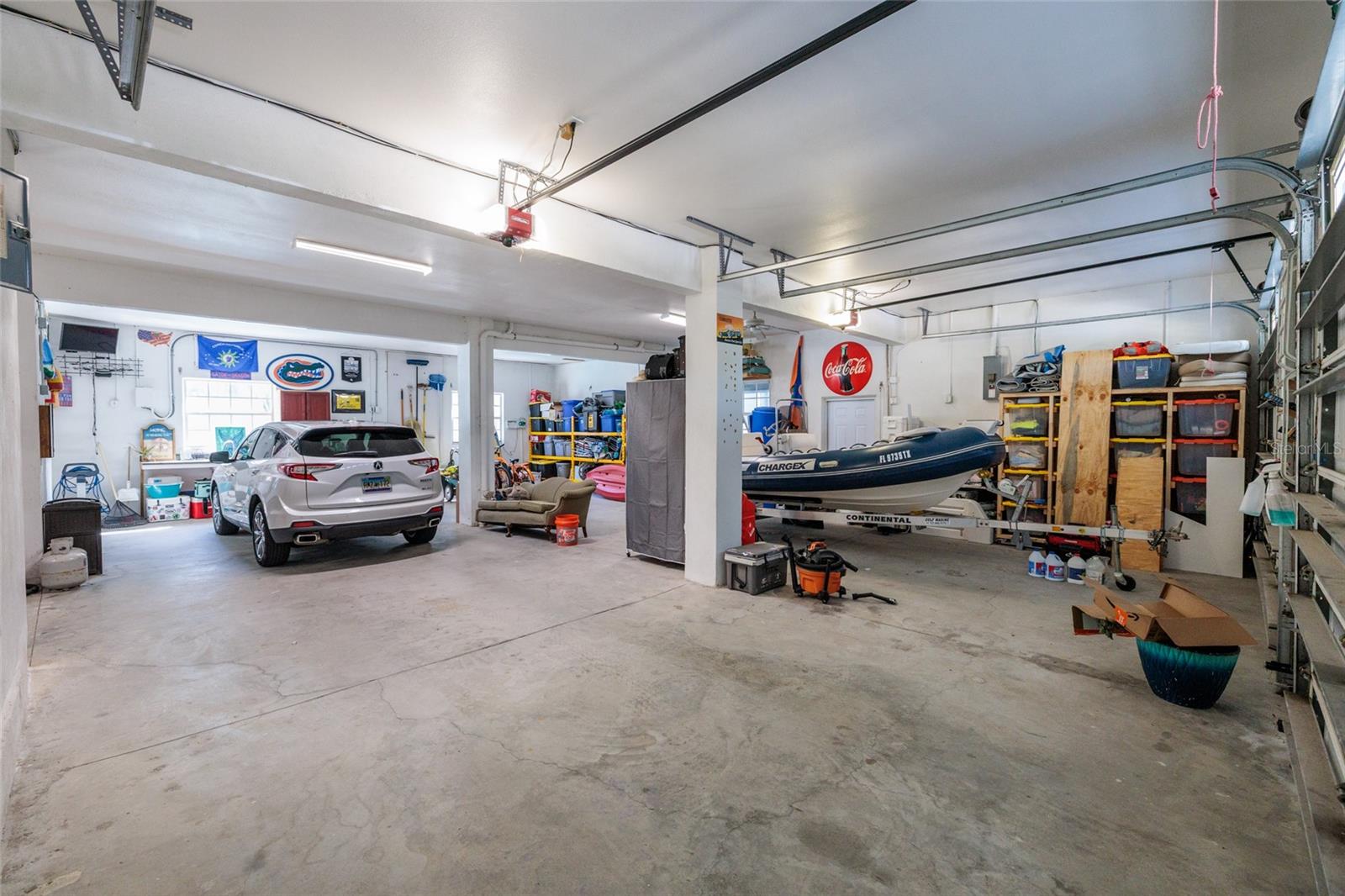 TIERRA VERDE UNIT 1 3RD REP - Residential