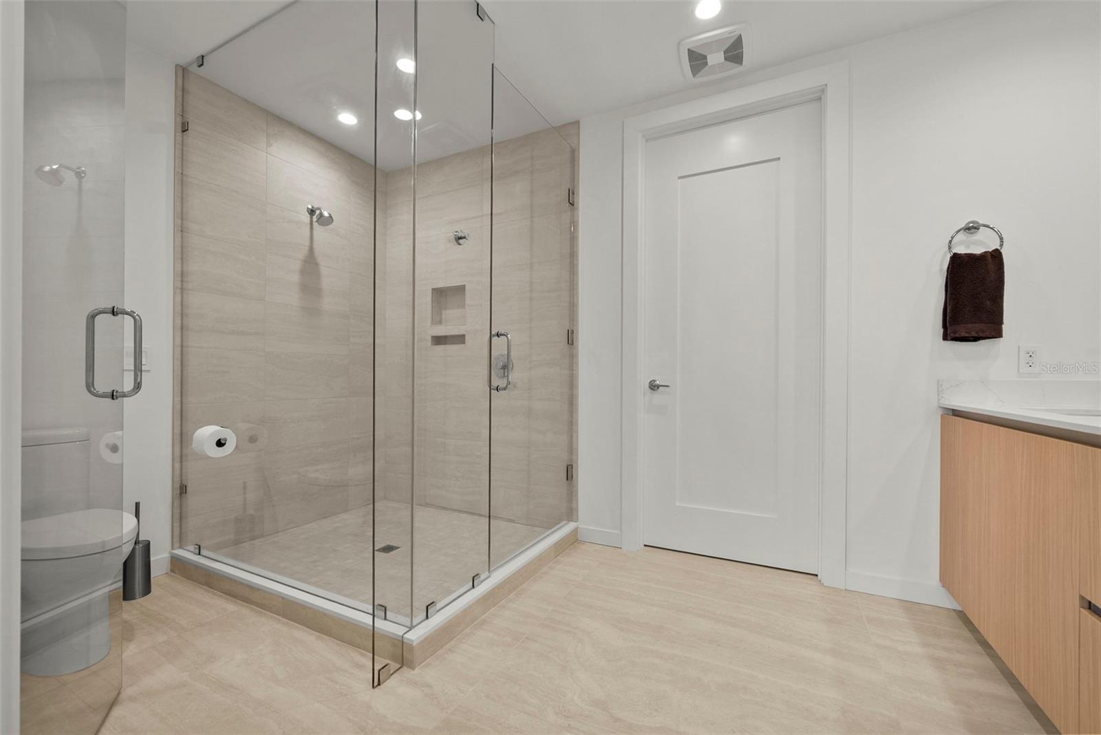 BAYSO SARASOTA - Residential