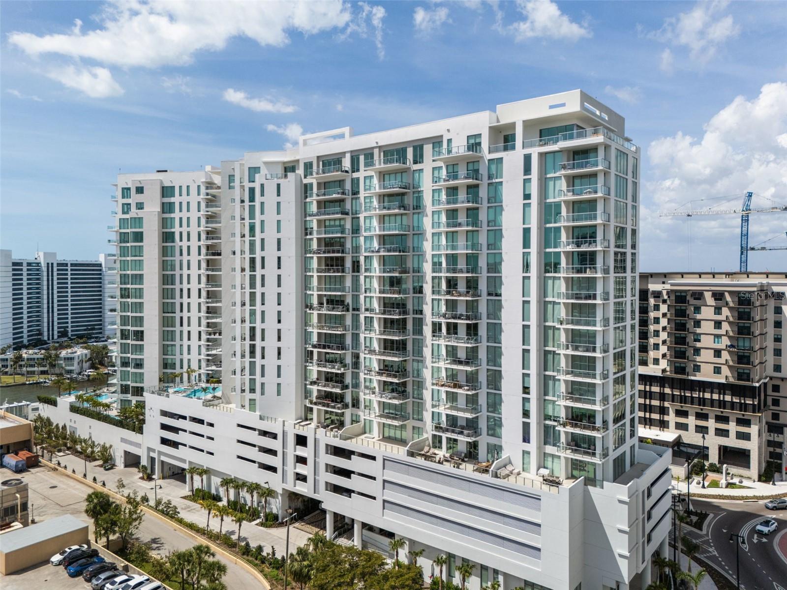 BAYSO SARASOTA - Residential