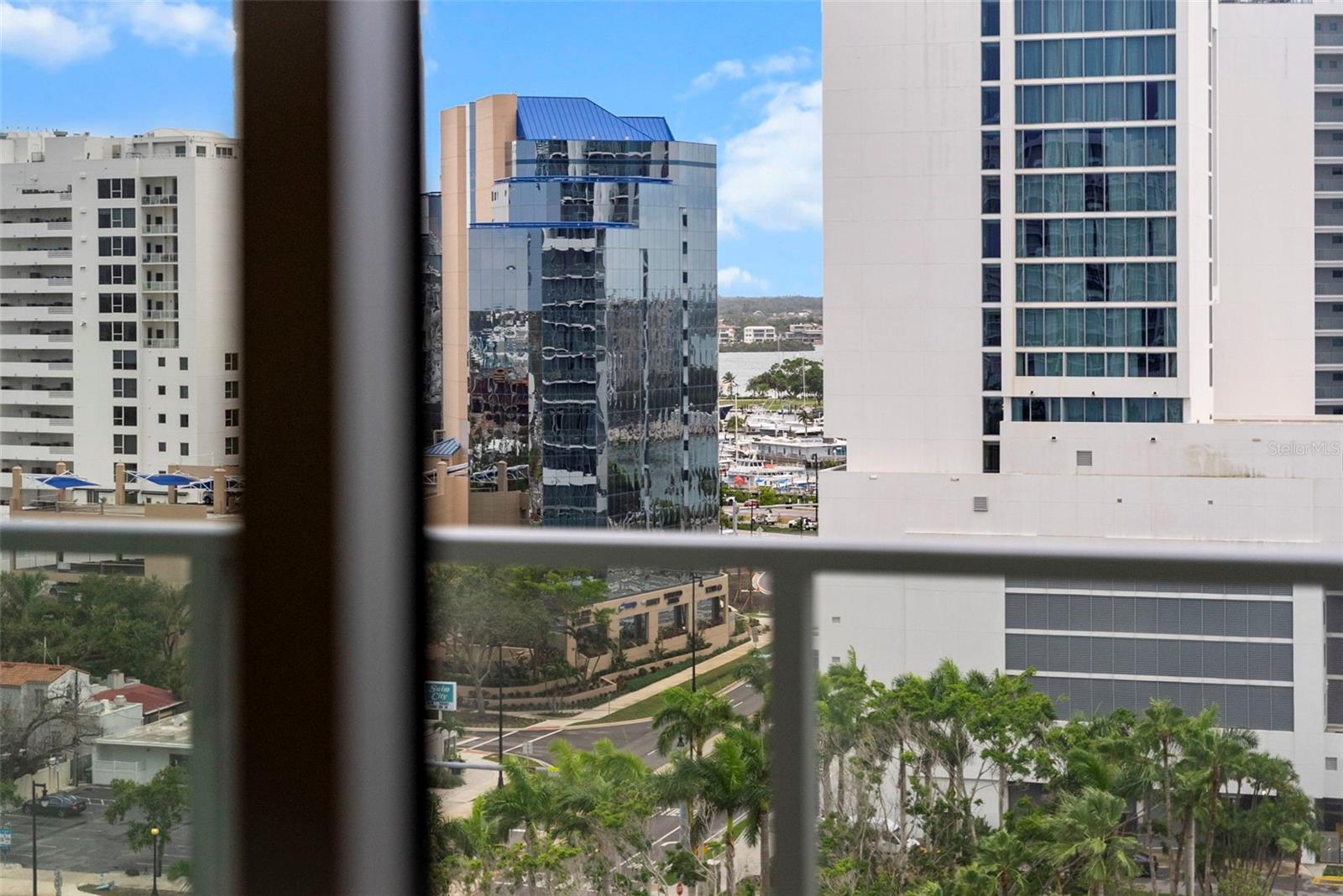 BAYSO SARASOTA - Residential