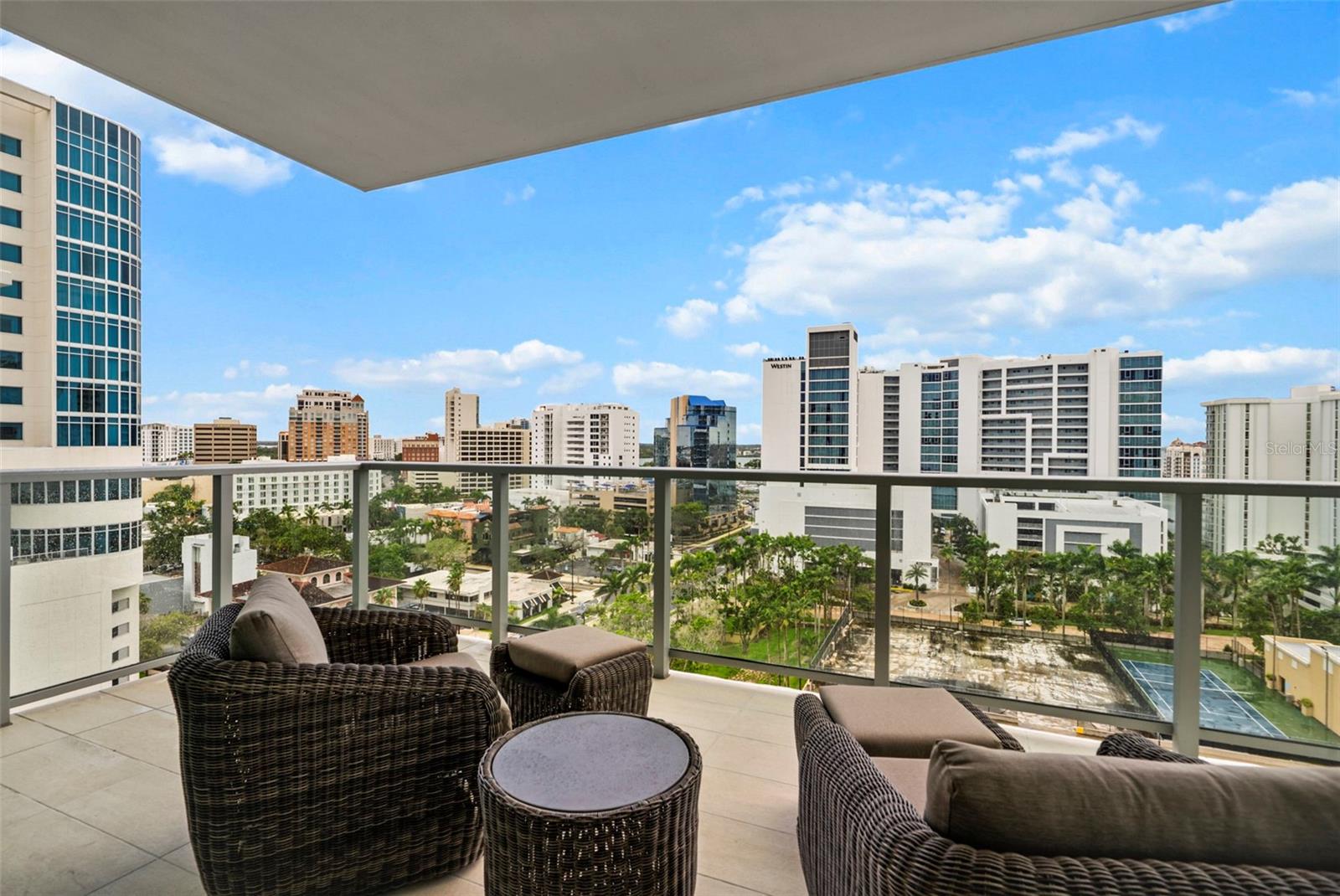 BAYSO SARASOTA - Residential