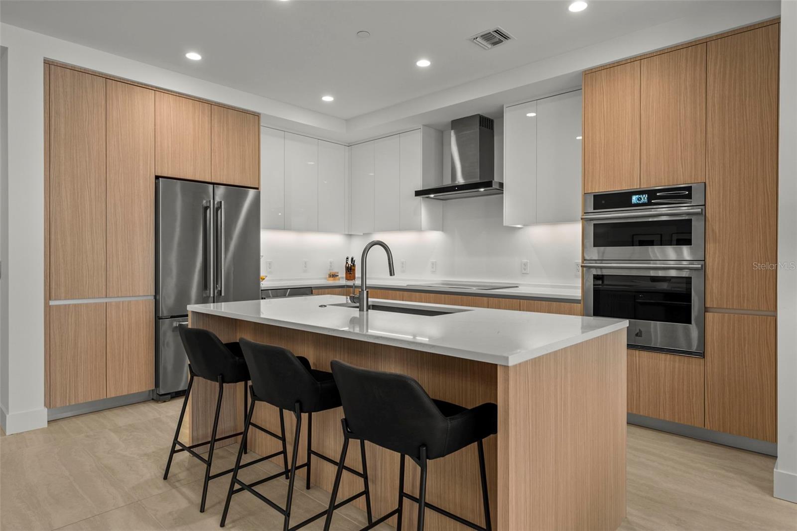 BAYSO SARASOTA - Residential