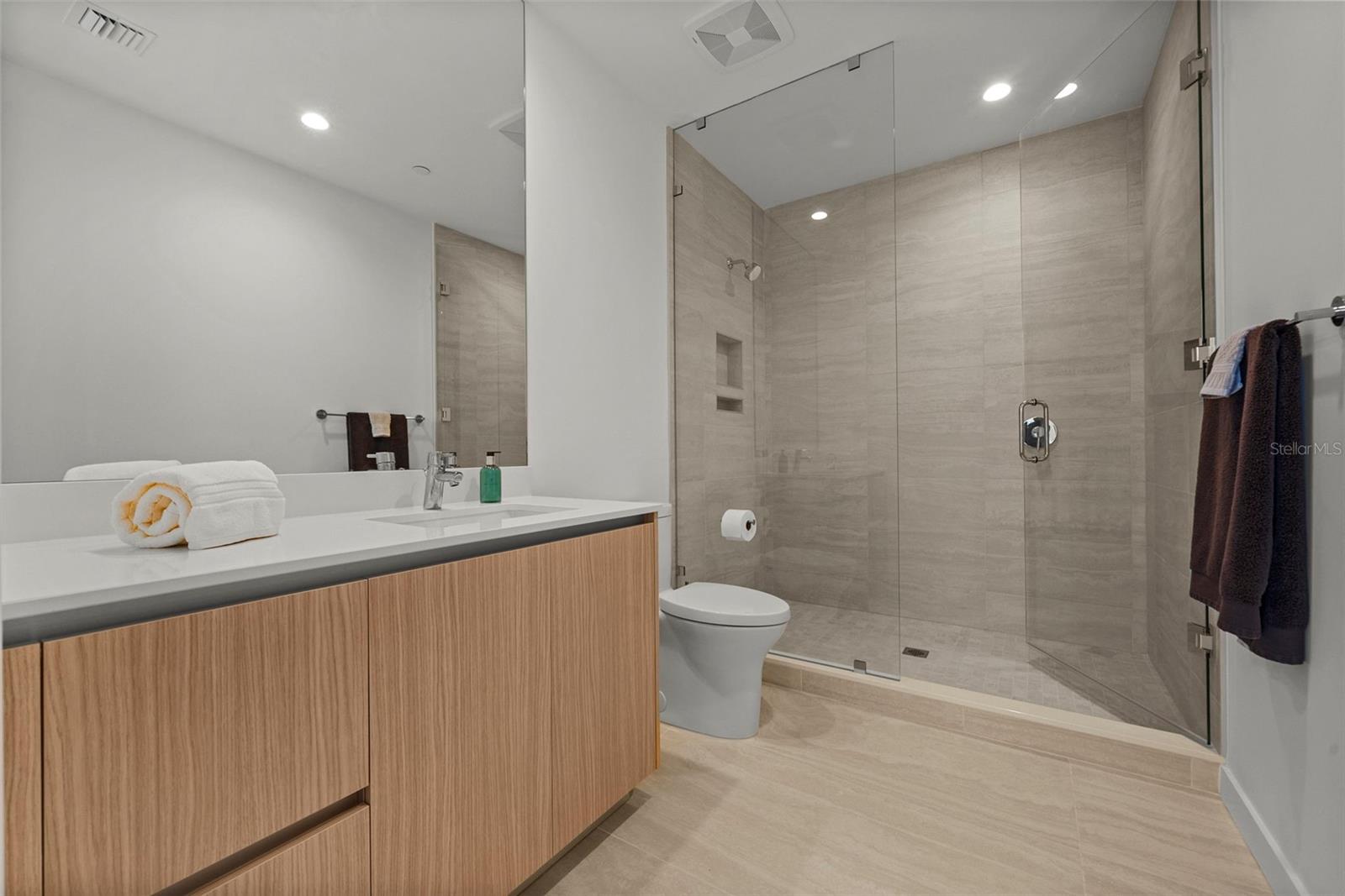 BAYSO SARASOTA - Residential