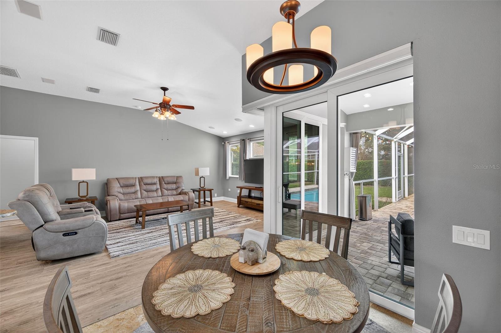 FOX WOOD PH 04 - Residential