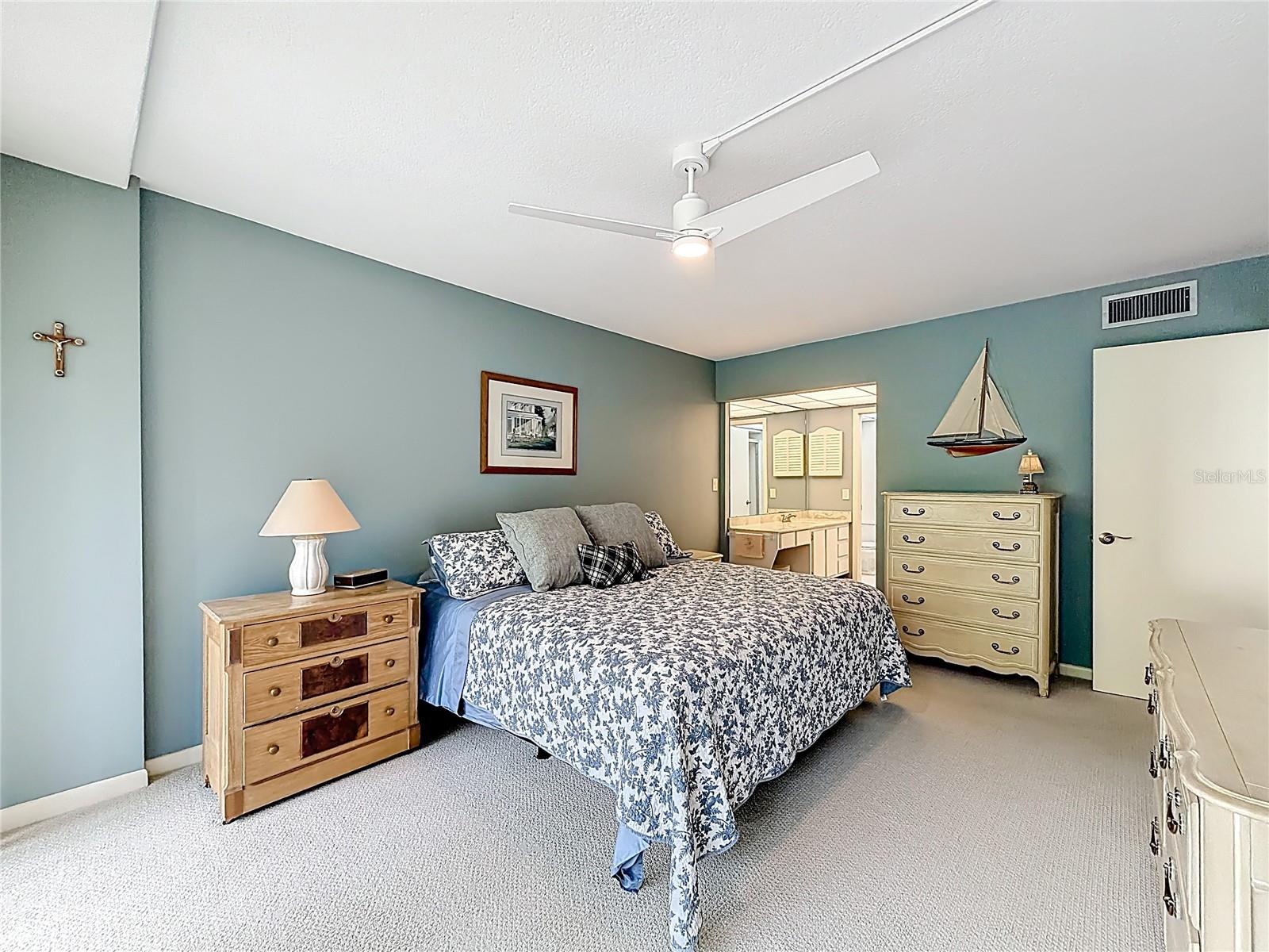 MEDITERRANEAN MANORS - Residential