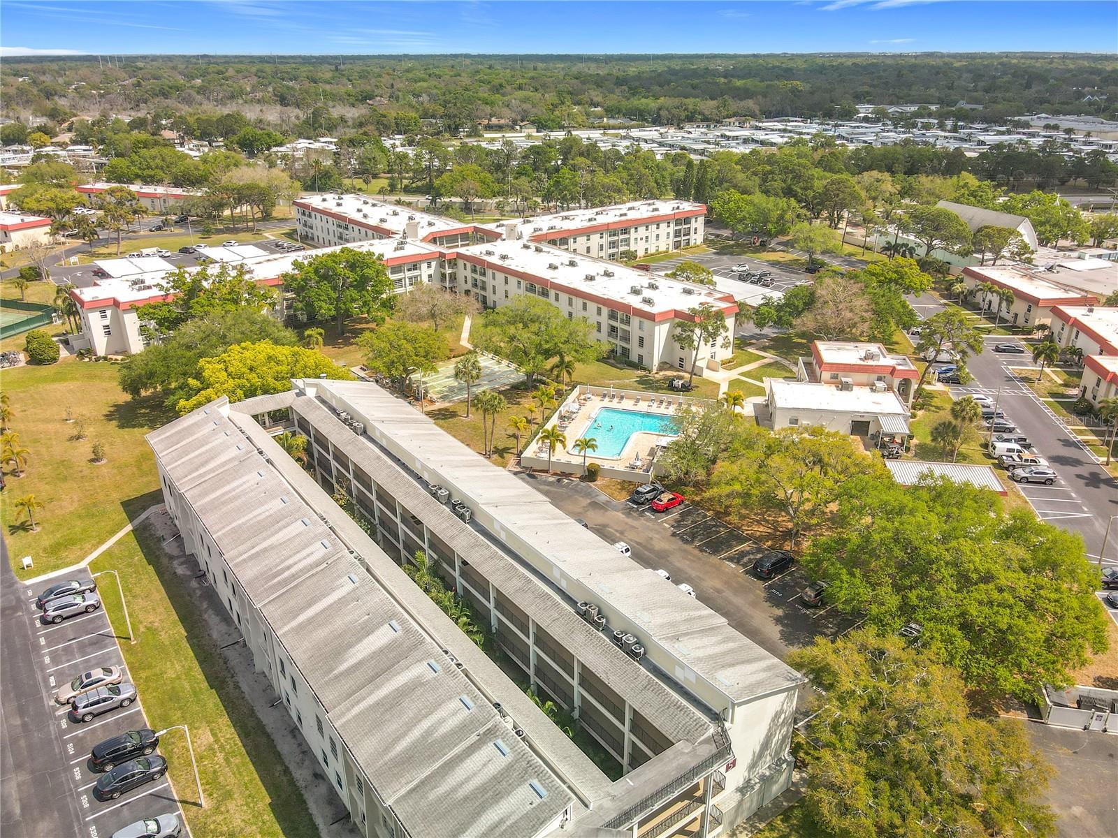 MEDITERRANEAN MANORS - Residential