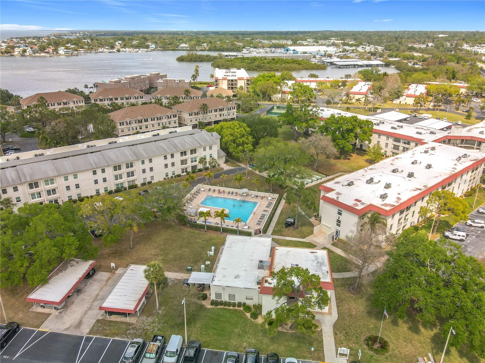 MEDITERRANEAN MANORS - Residential