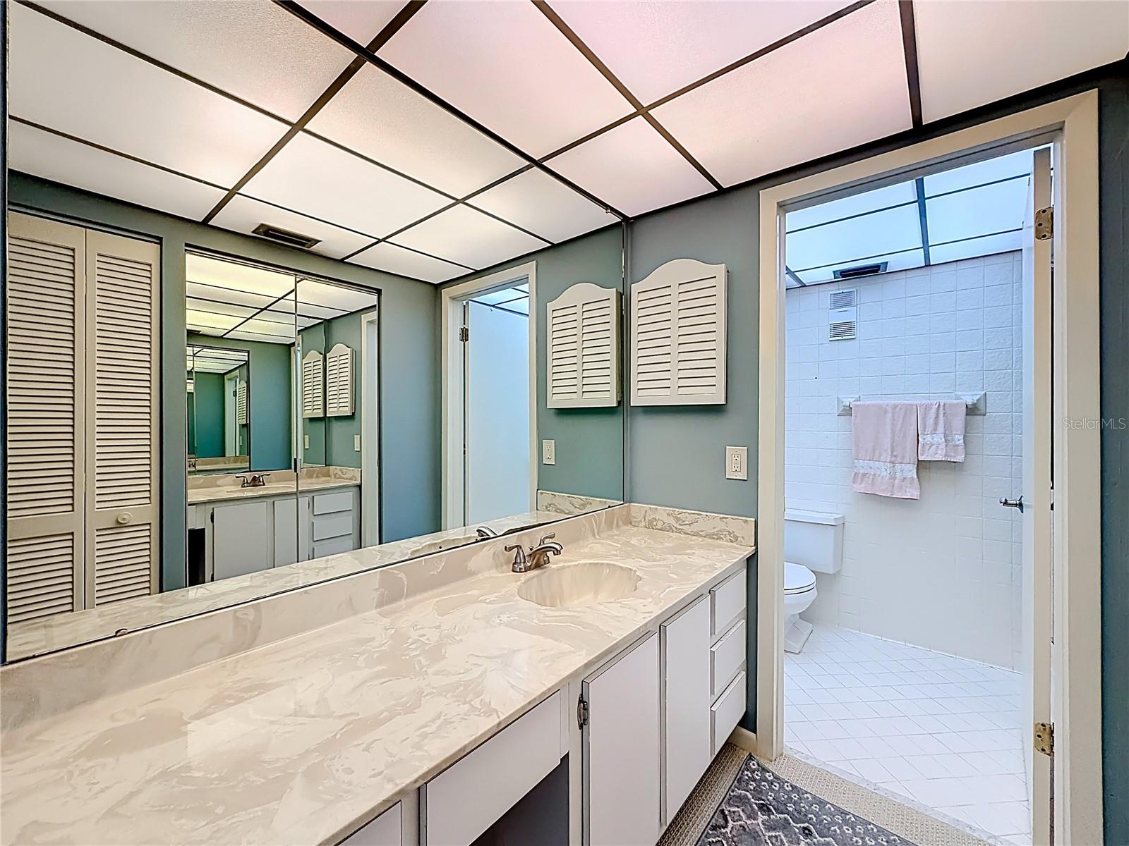 MEDITERRANEAN MANORS - Residential