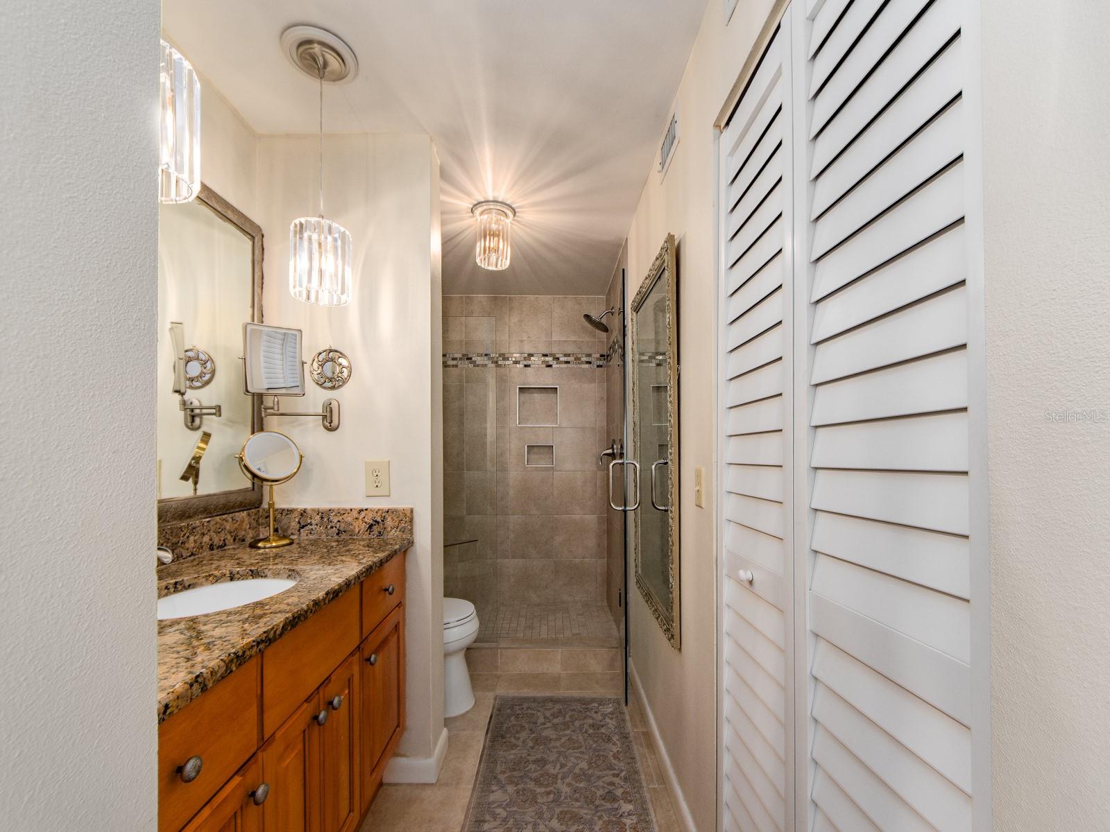 610 ISLAND WAY CONDO - Residential