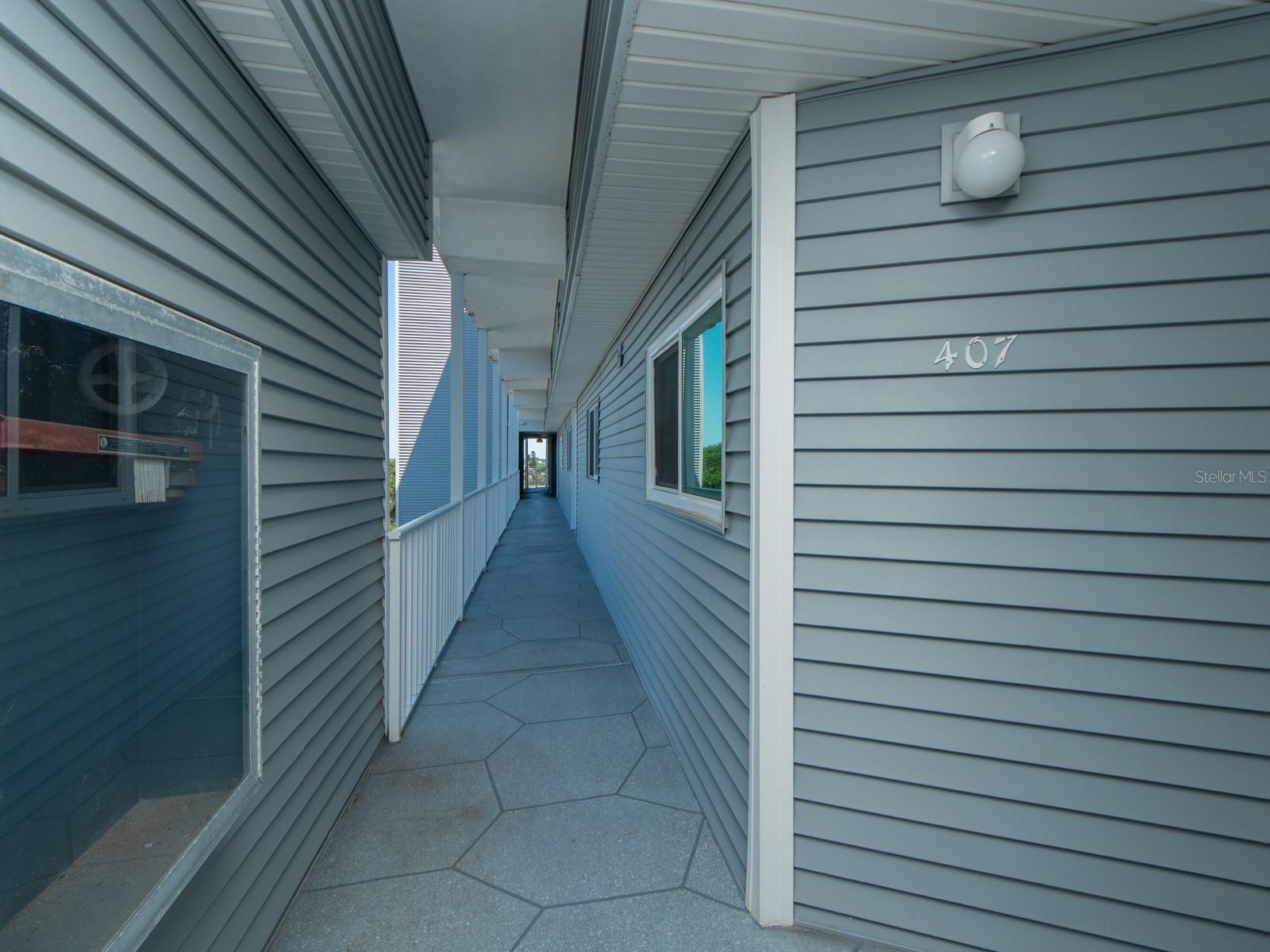 610 ISLAND WAY CONDO - Residential