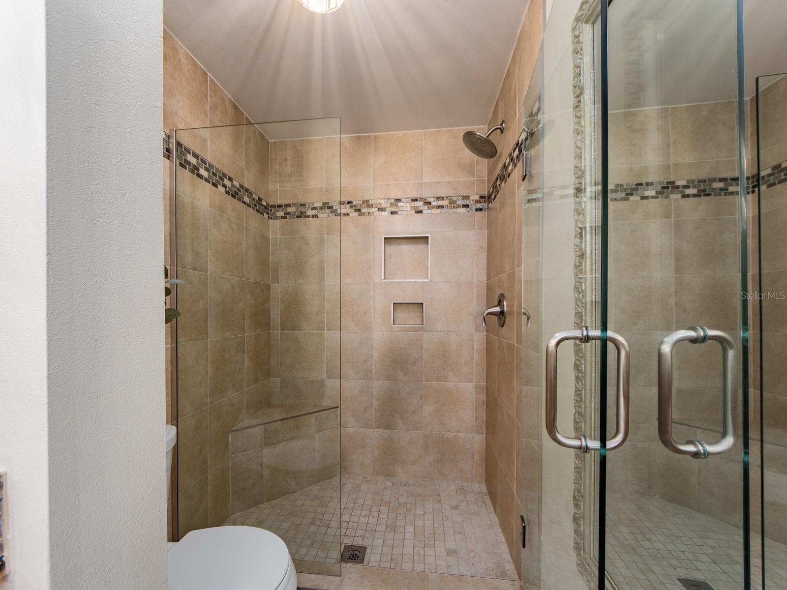 610 ISLAND WAY CONDO - Residential