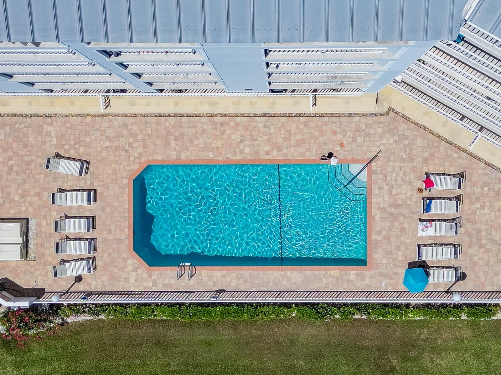 610 ISLAND WAY CONDO - Residential