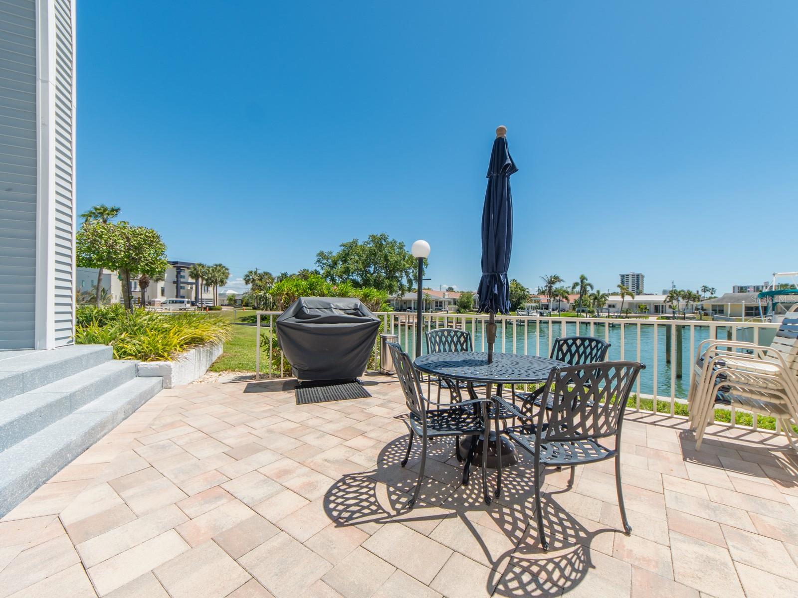 610 ISLAND WAY CONDO - Residential