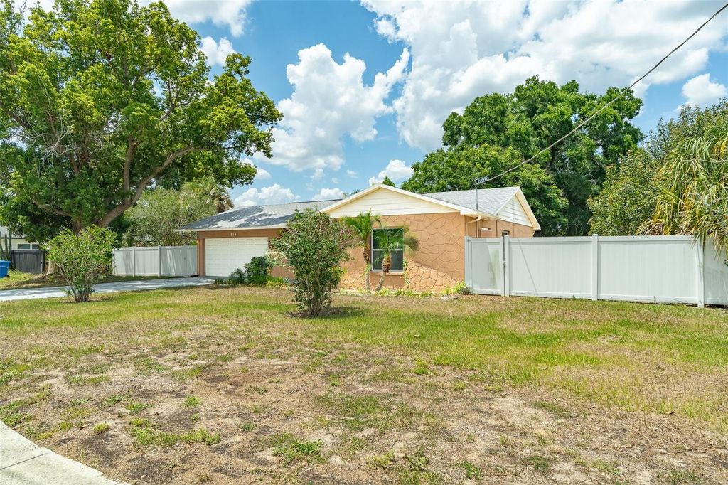 Photo of 614 E Wheeler Road, Seffner, FL 33584 (MLS # TB8511478)