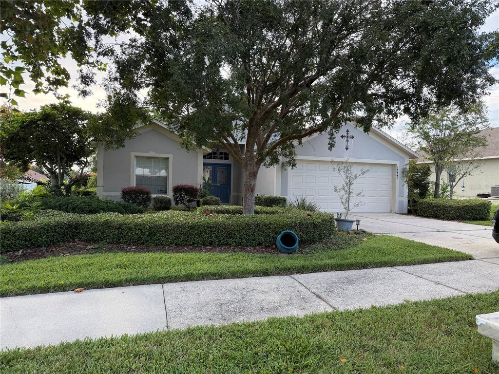 Photo of 1111 Arbor Hill Circle, Minneola, FL 34715 (MLS # G5117775)
