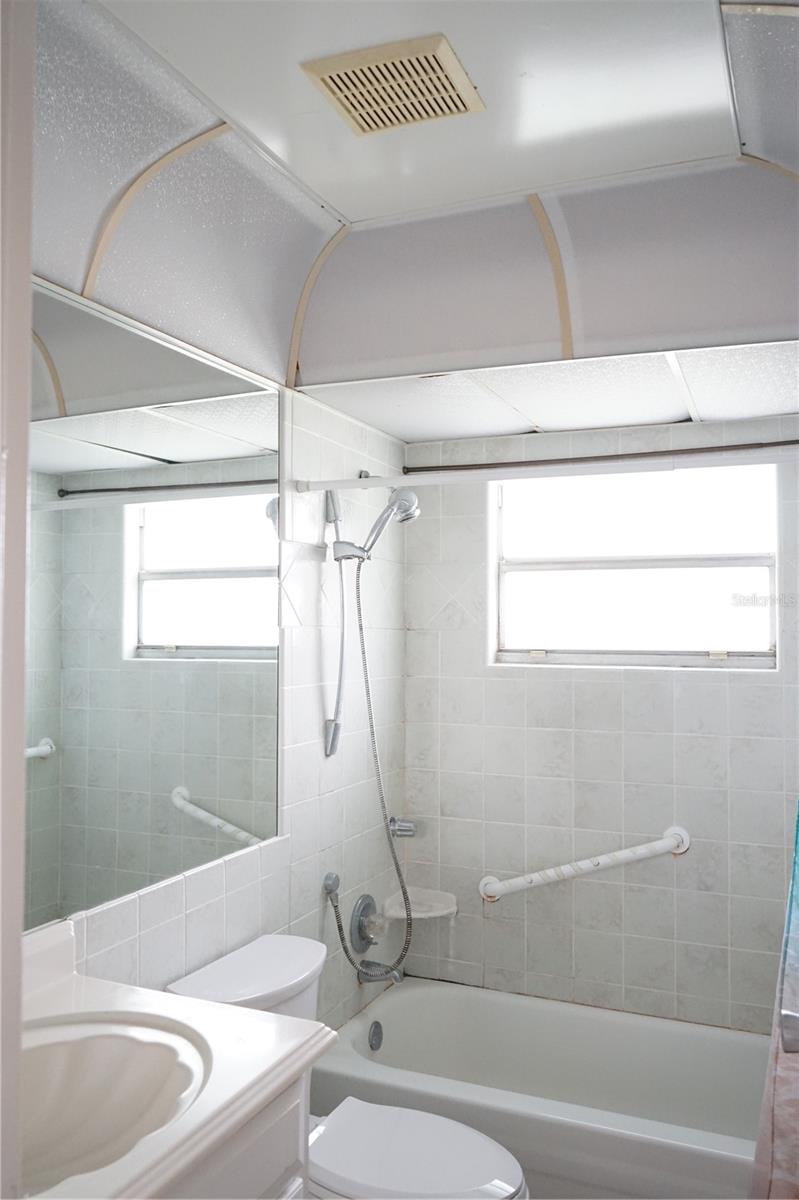 CAMBRIDGE I CONDOMINIUM - Residential