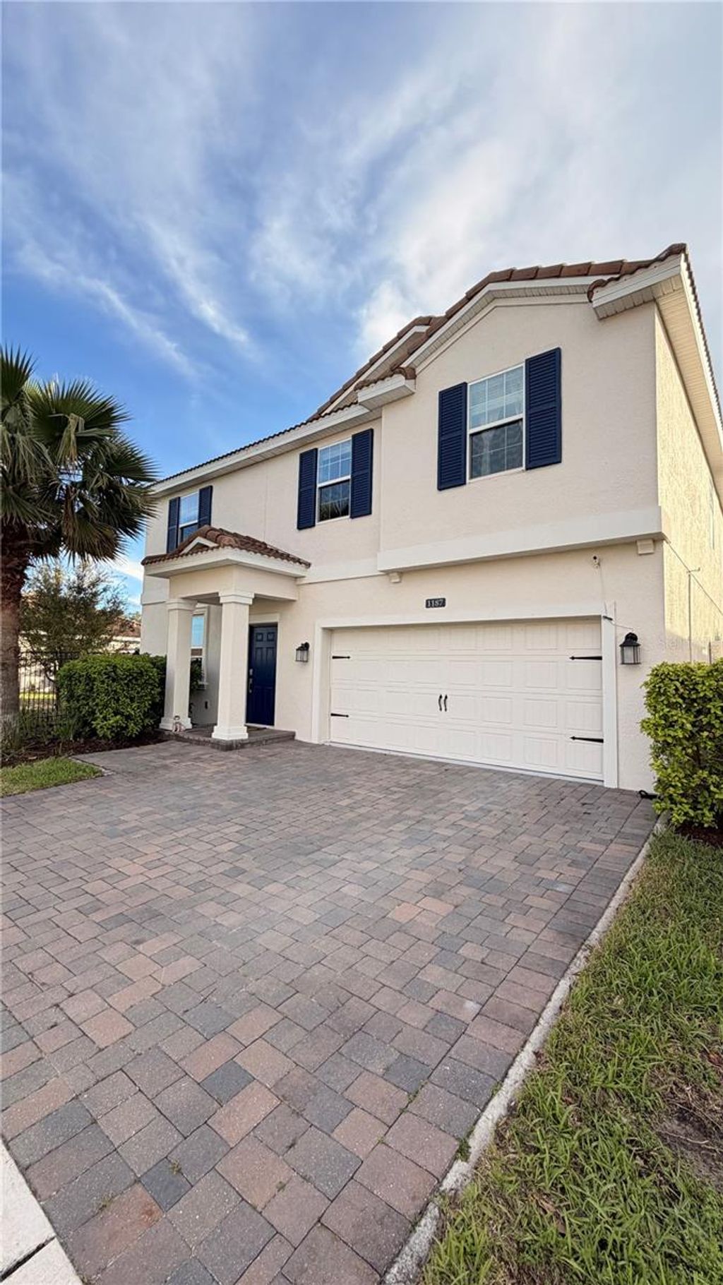Photo of 1187 Oak Bluff Drive, Davenport, FL 33837 (MLS # O6393836)