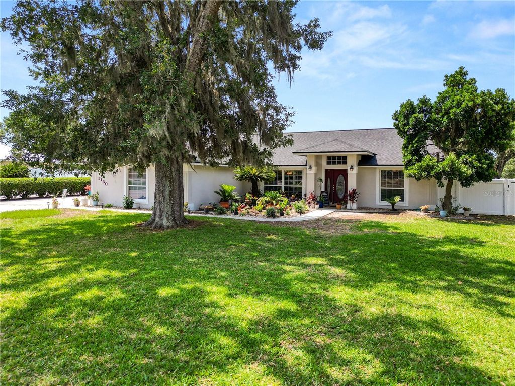 Photo of 1130 Ewell Road, Lakeland, FL 33811 (MLS # L4953263)