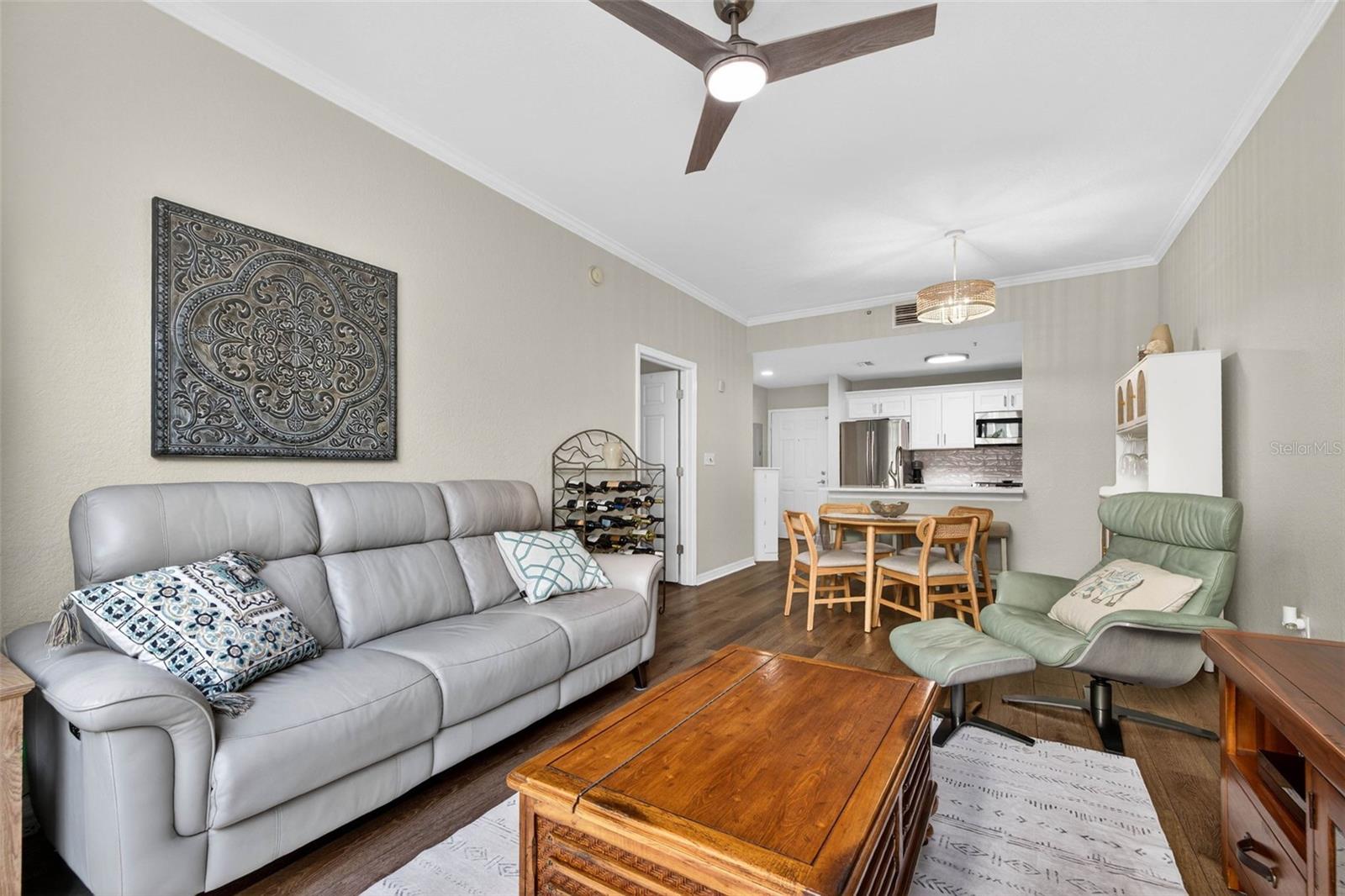 PARKCREST HARBOUR ISLAND CONDO - Residential