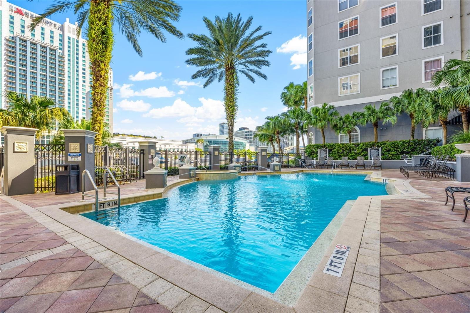 PARKCREST HARBOUR ISLAND CONDO - Residential