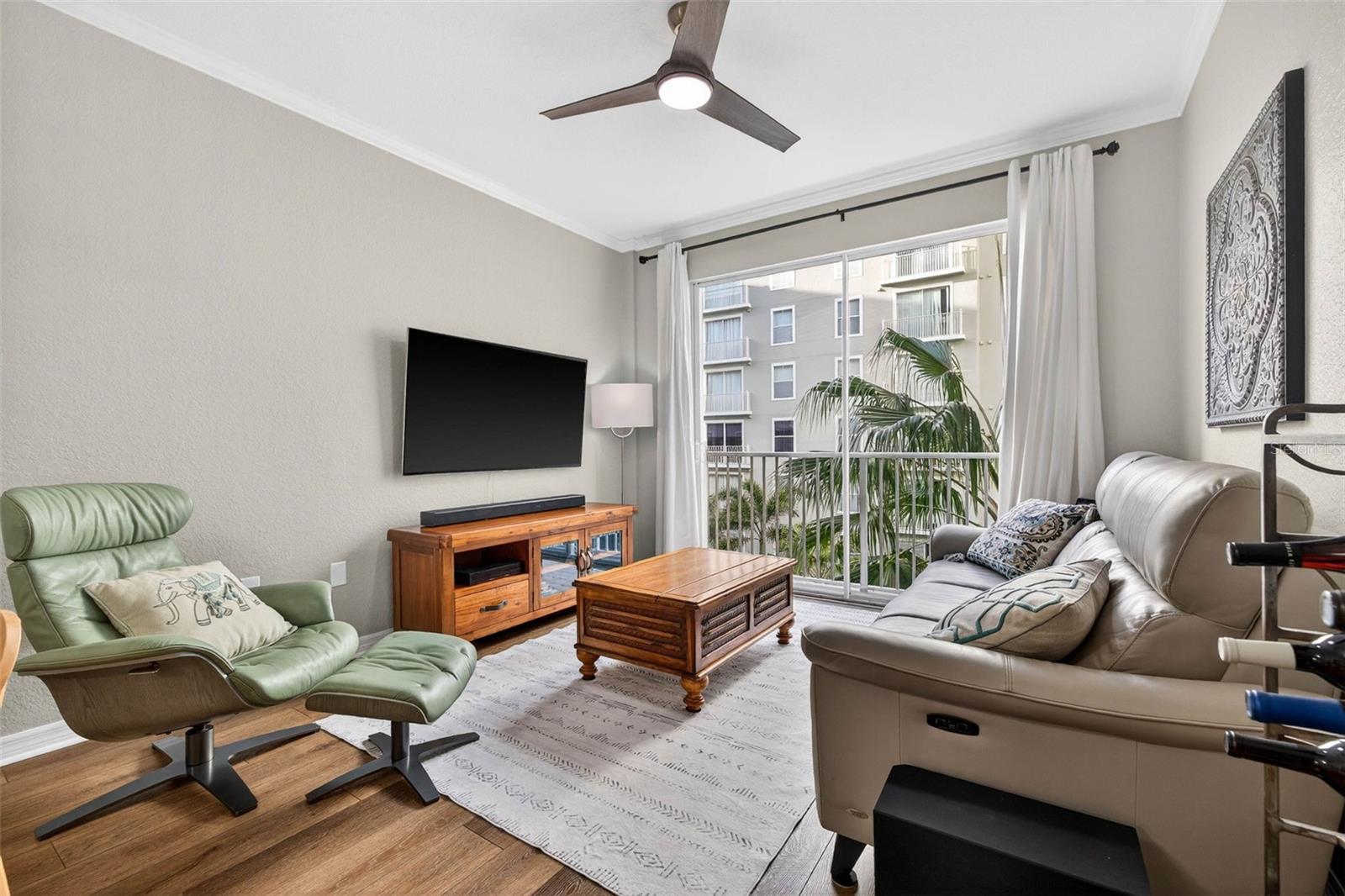 PARKCREST HARBOUR ISLAND CONDO - Residential