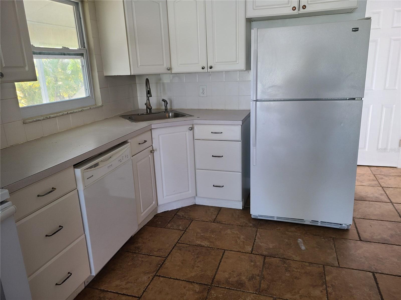 MOORES ADD TO MARINELAND - Residential Lease