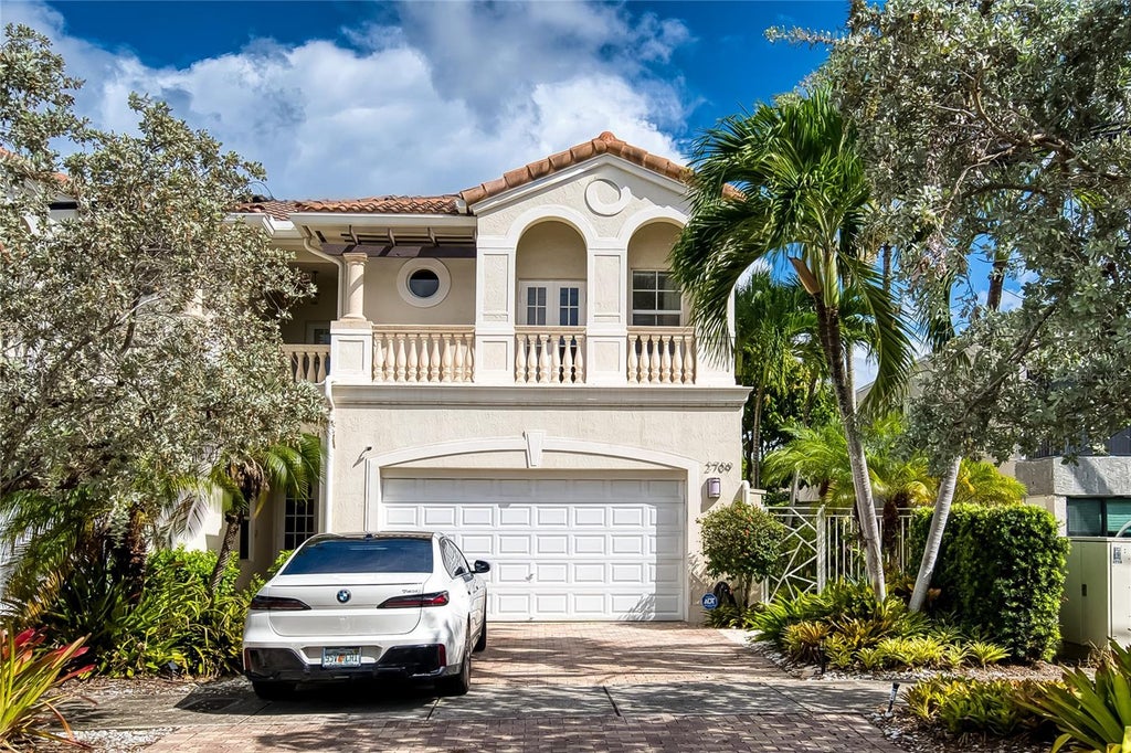 Photo of 2709 NE 15th Street, Fort Lauderdale, FL 33304 (MLS # TB8550109)