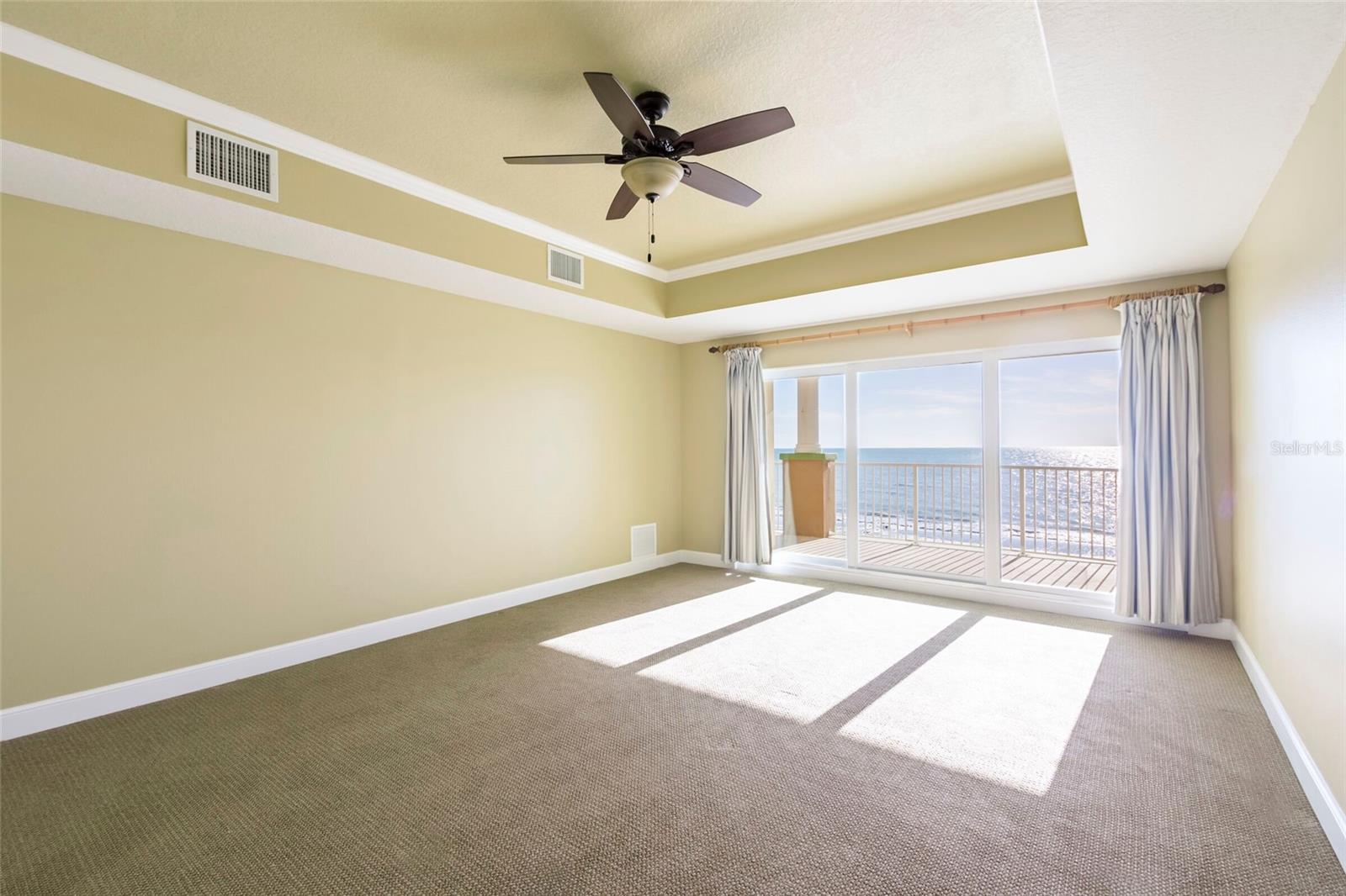 BEACH CLUB OF MADEIRA CONDO - Residential