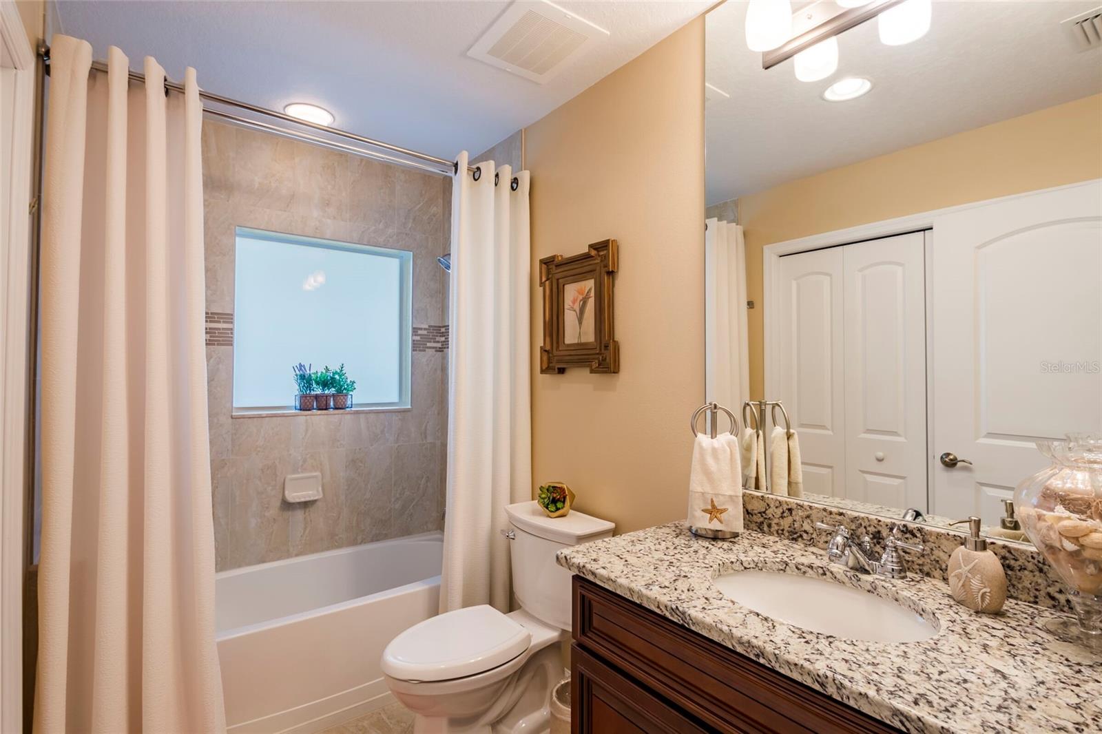 BEACH CLUB OF MADEIRA CONDO - Residential