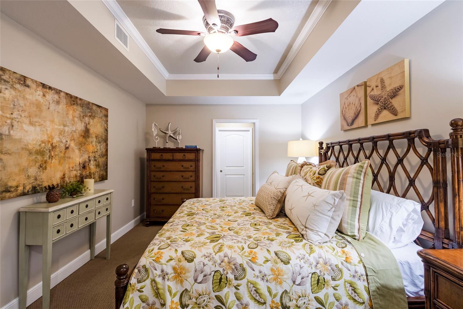 BEACH CLUB OF MADEIRA CONDO - Residential