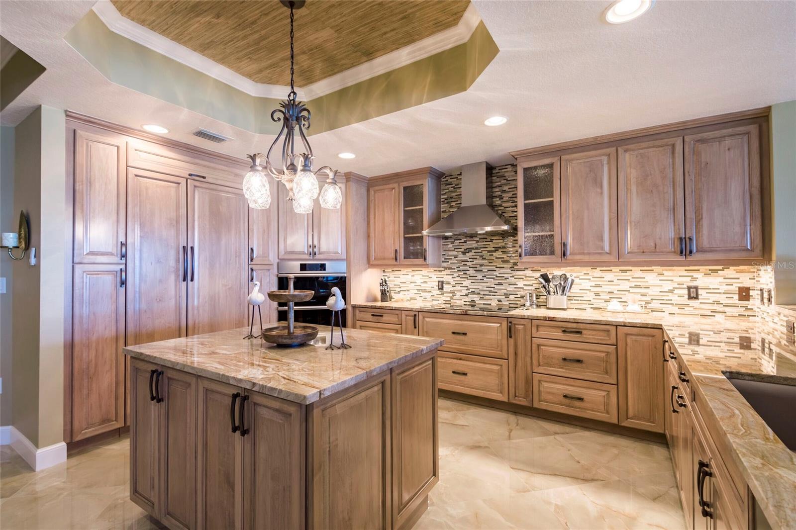 BEACH CLUB OF MADEIRA CONDO - Residential