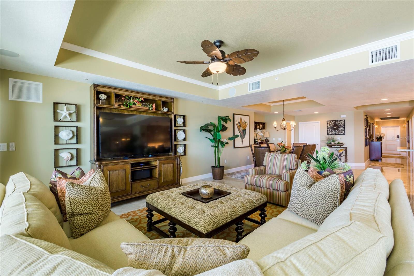 BEACH CLUB OF MADEIRA CONDO - Residential