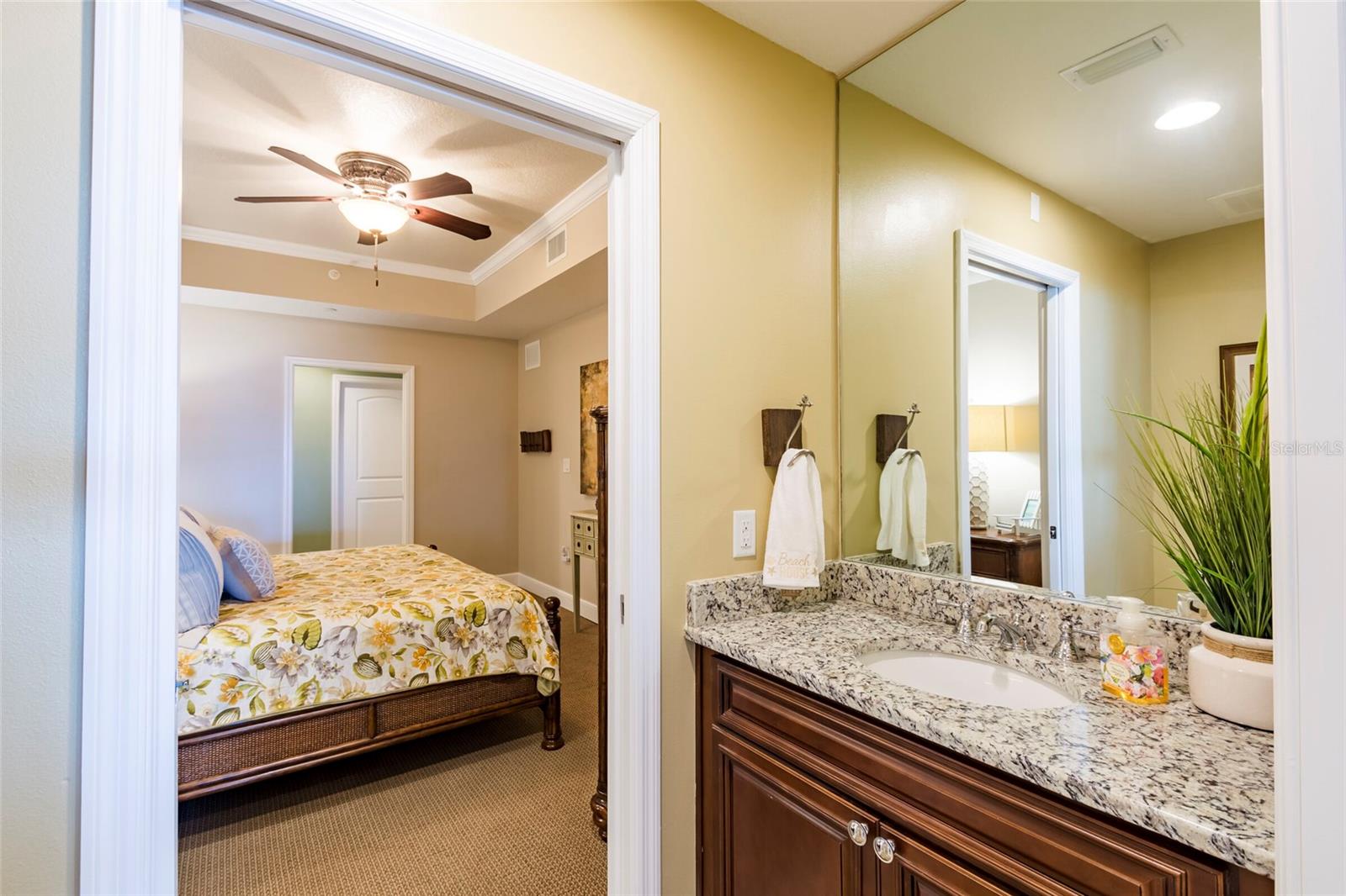 BEACH CLUB OF MADEIRA CONDO - Residential